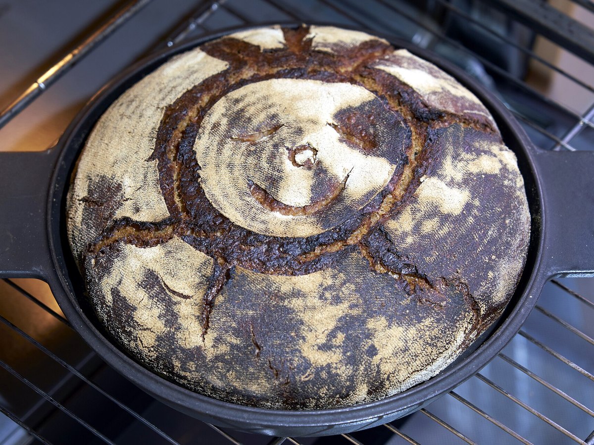 Leere Auflaufform aus Keramik