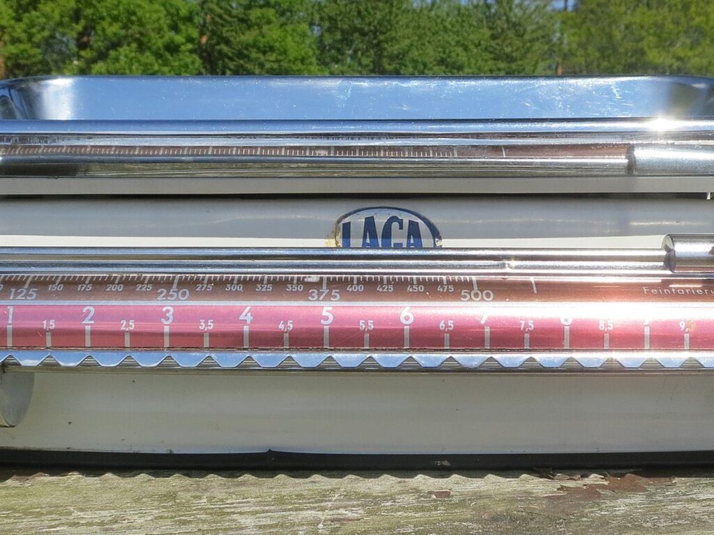 1960s or 1970s Stube Laga 10 kg kitchen scale made in Germany