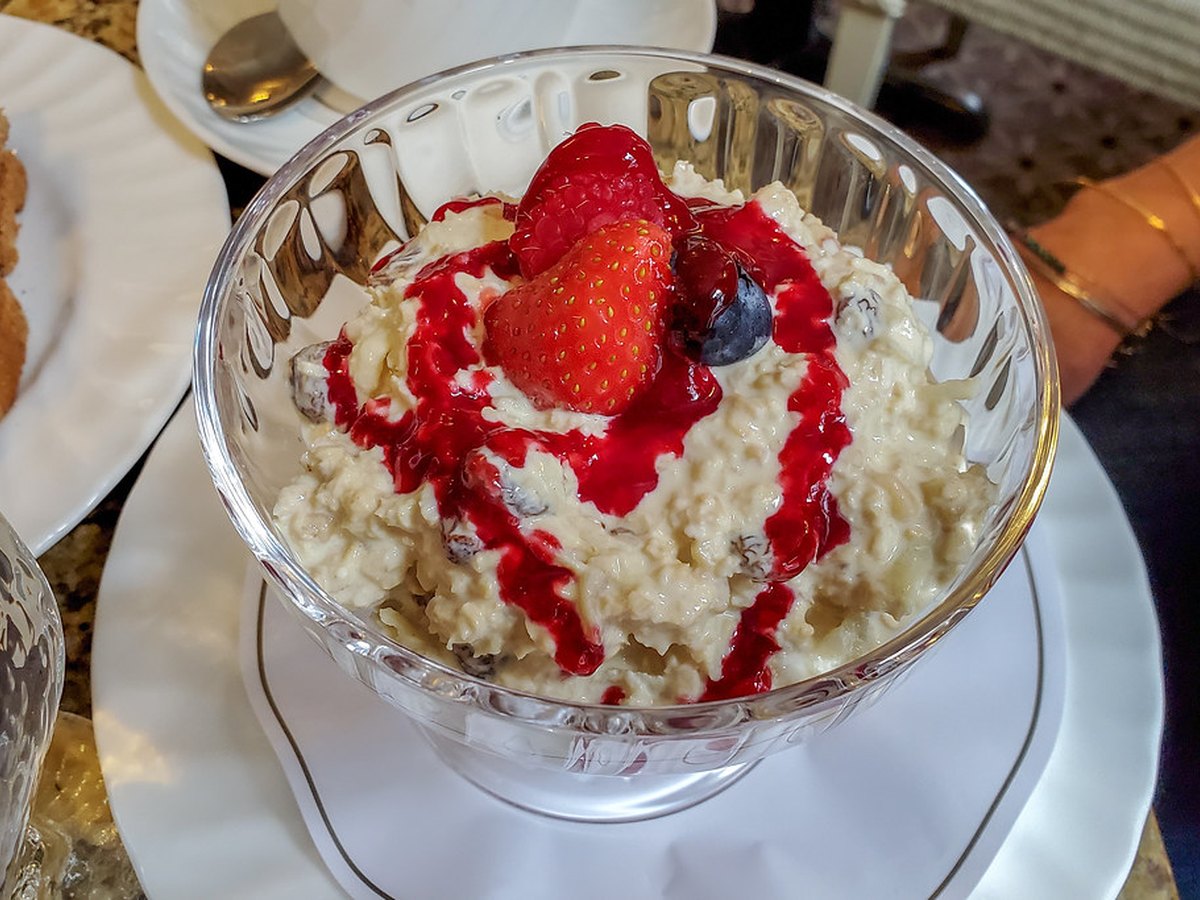 Bircher Müsli mit frischen Früchten