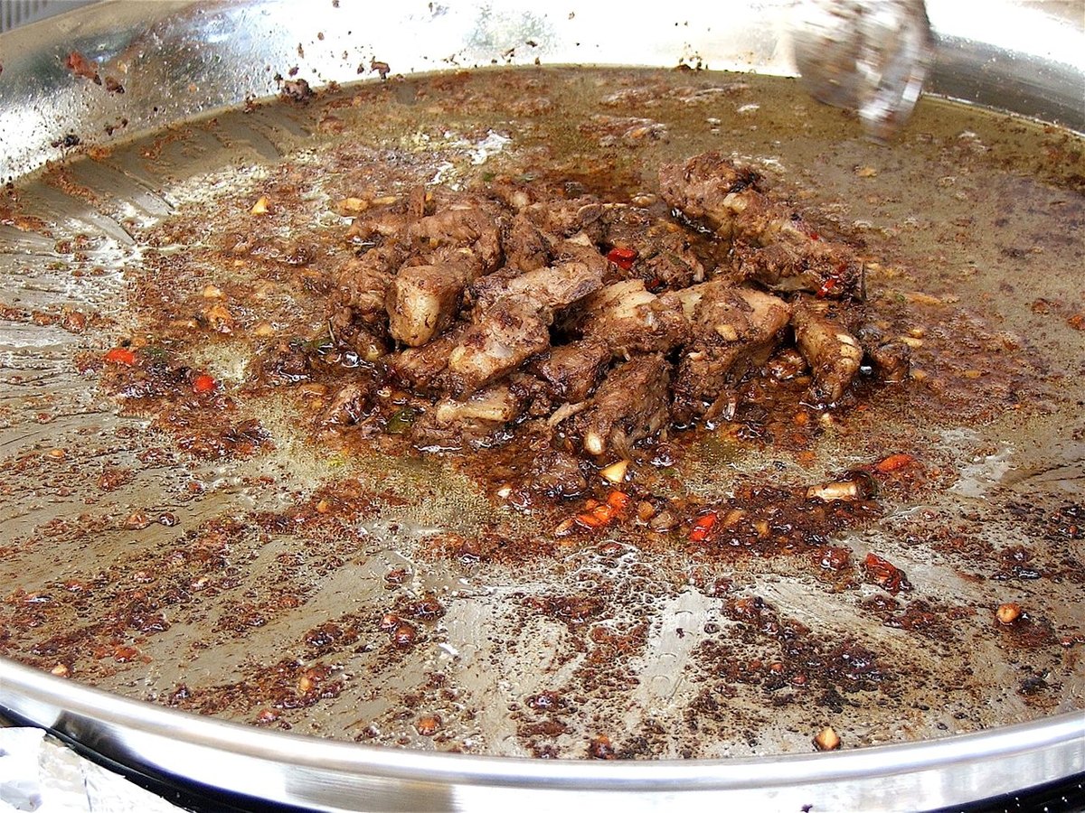 Sauce aus Sojasauce, Honig und Knoblauch
