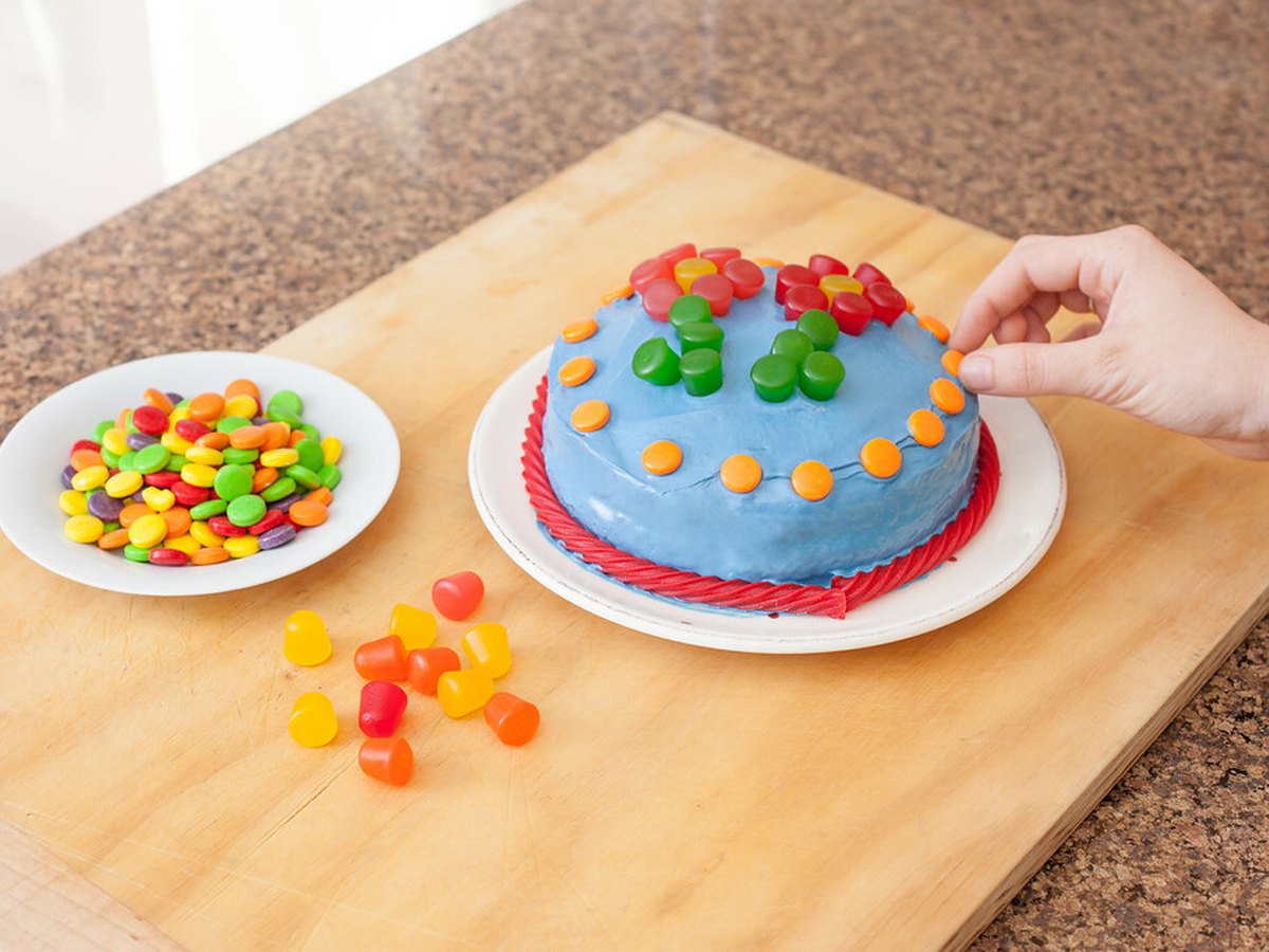 Bunte Kindergeburtstagstorte