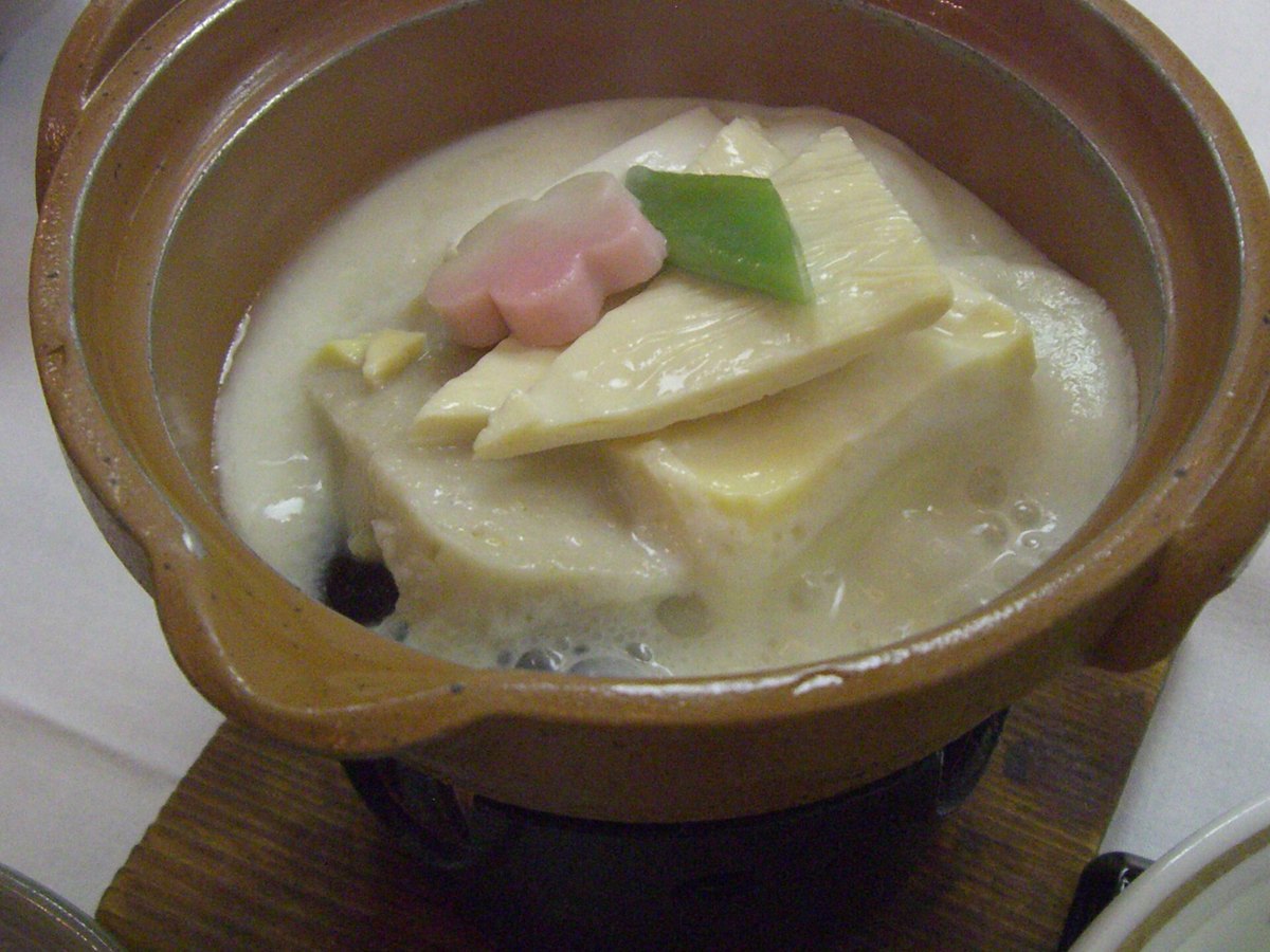 Nabe-Eintopf im Topf