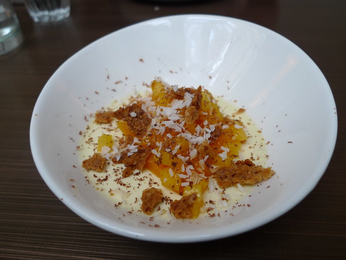 Kokos-Panna-Cotta mit Mango