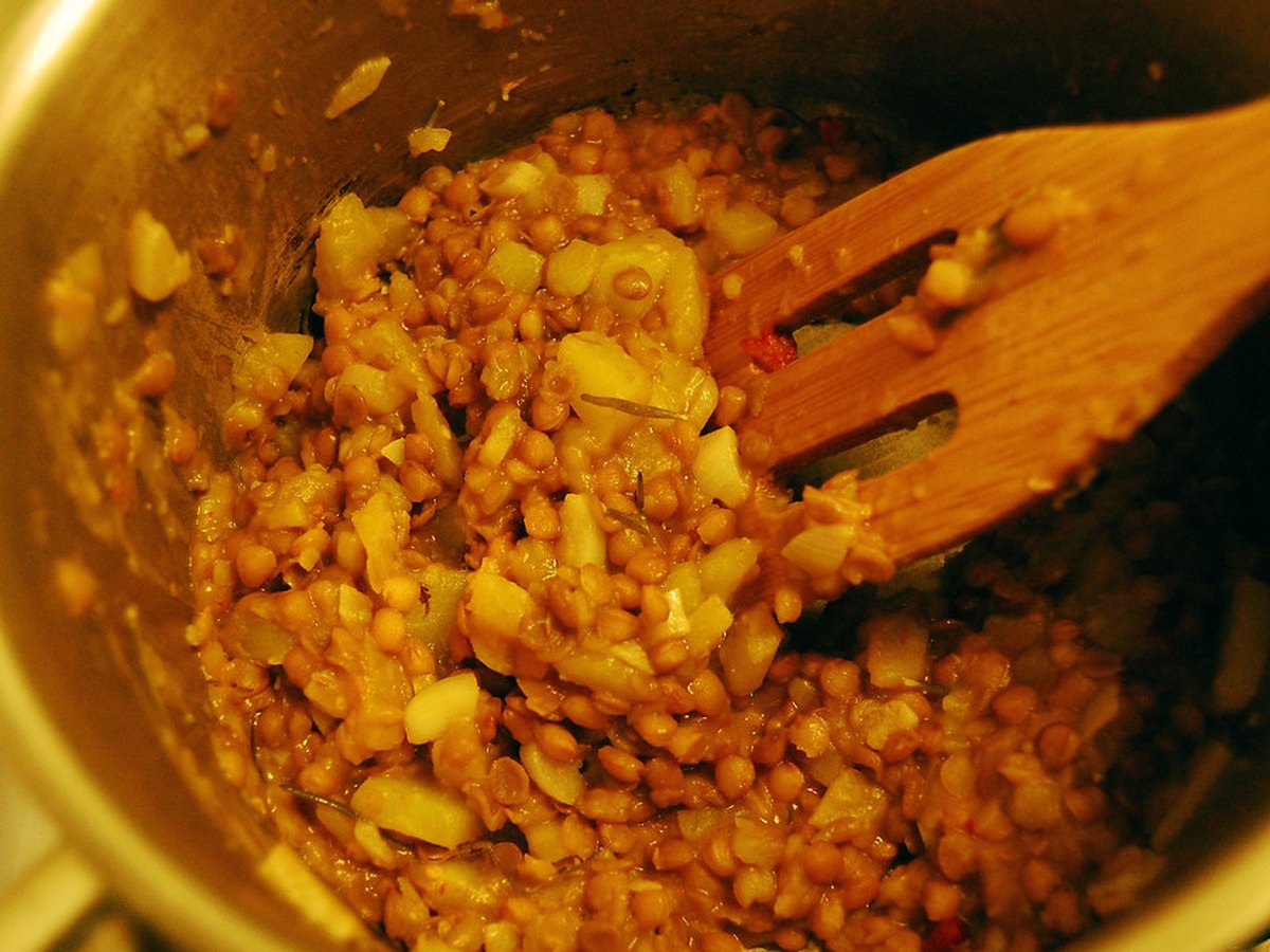 Halbierter Butternut-Kürbis