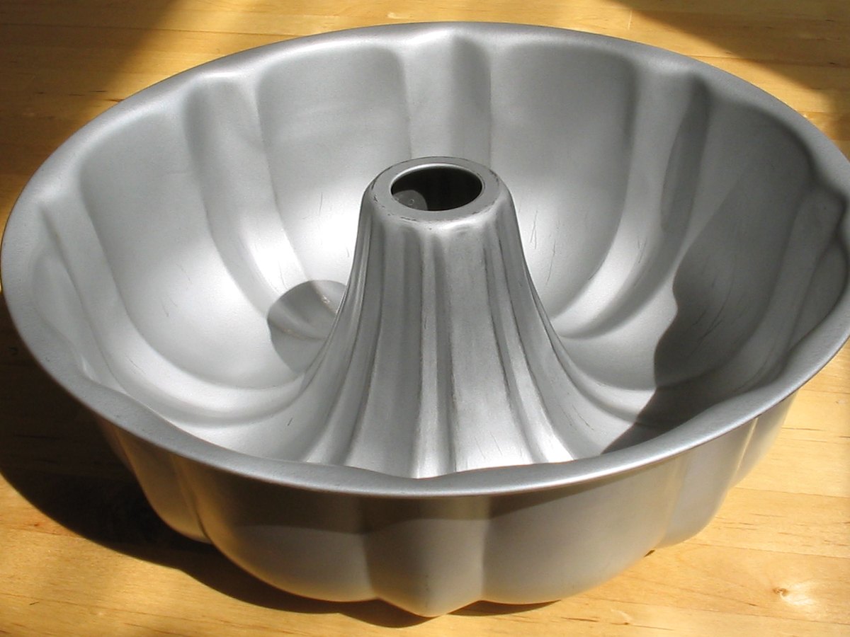Gugelhupfform aus Metall