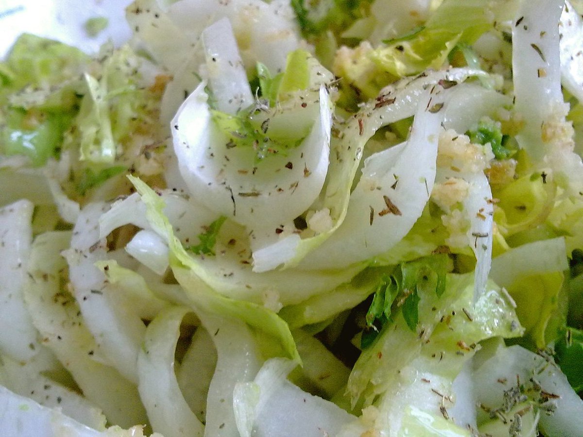 Couscous-Salat mit Kräutern