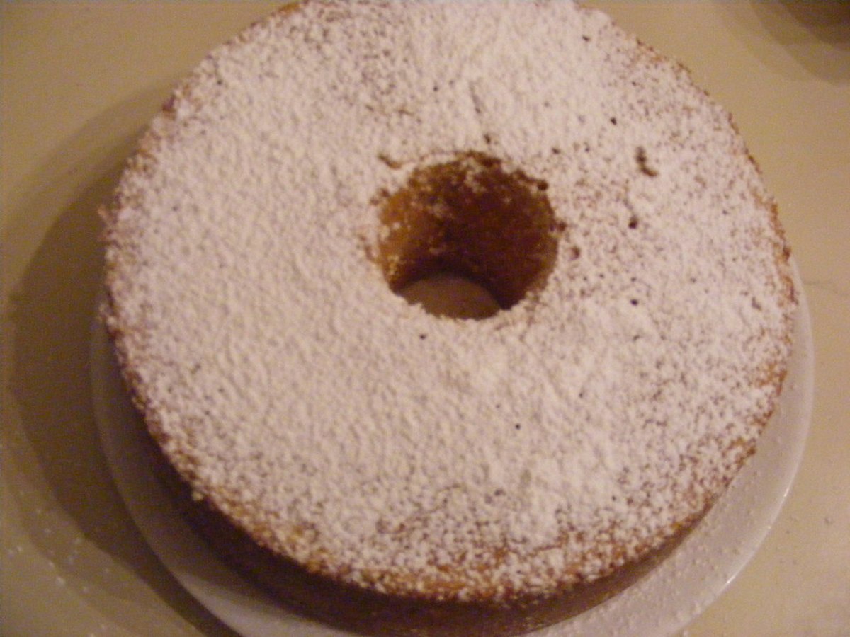 Frisch gebackener Rührkuchen