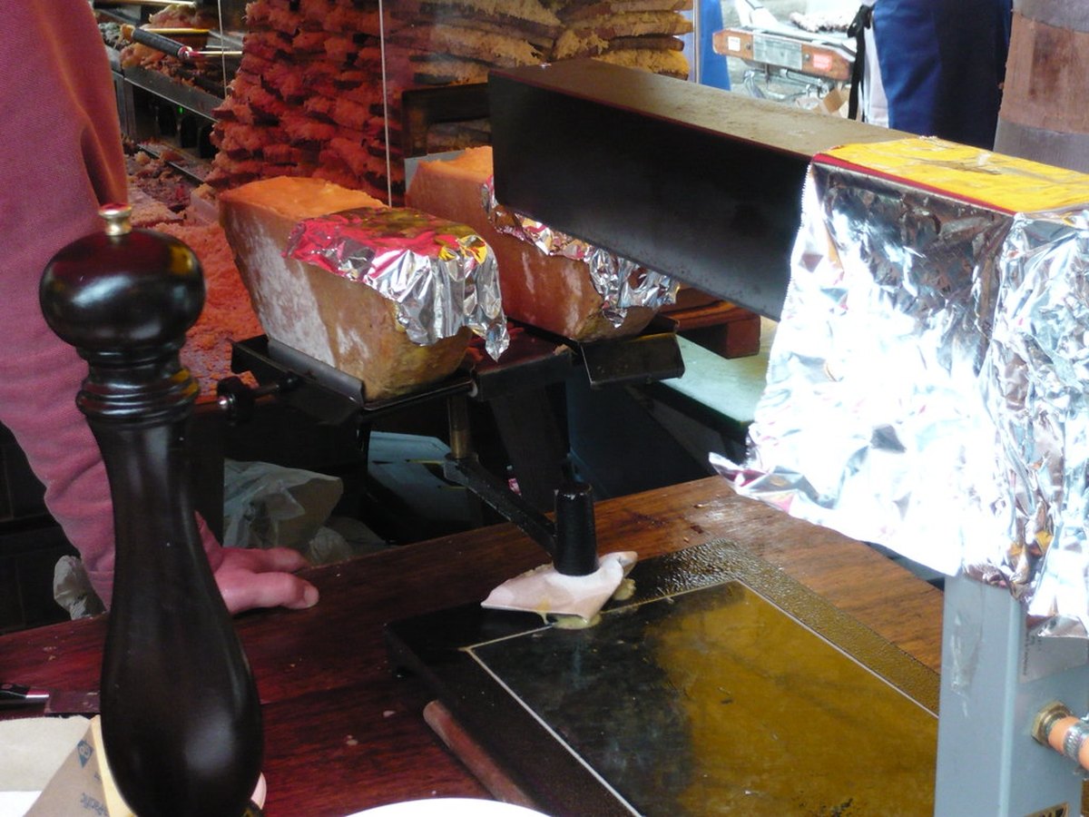Raclette am Tisch