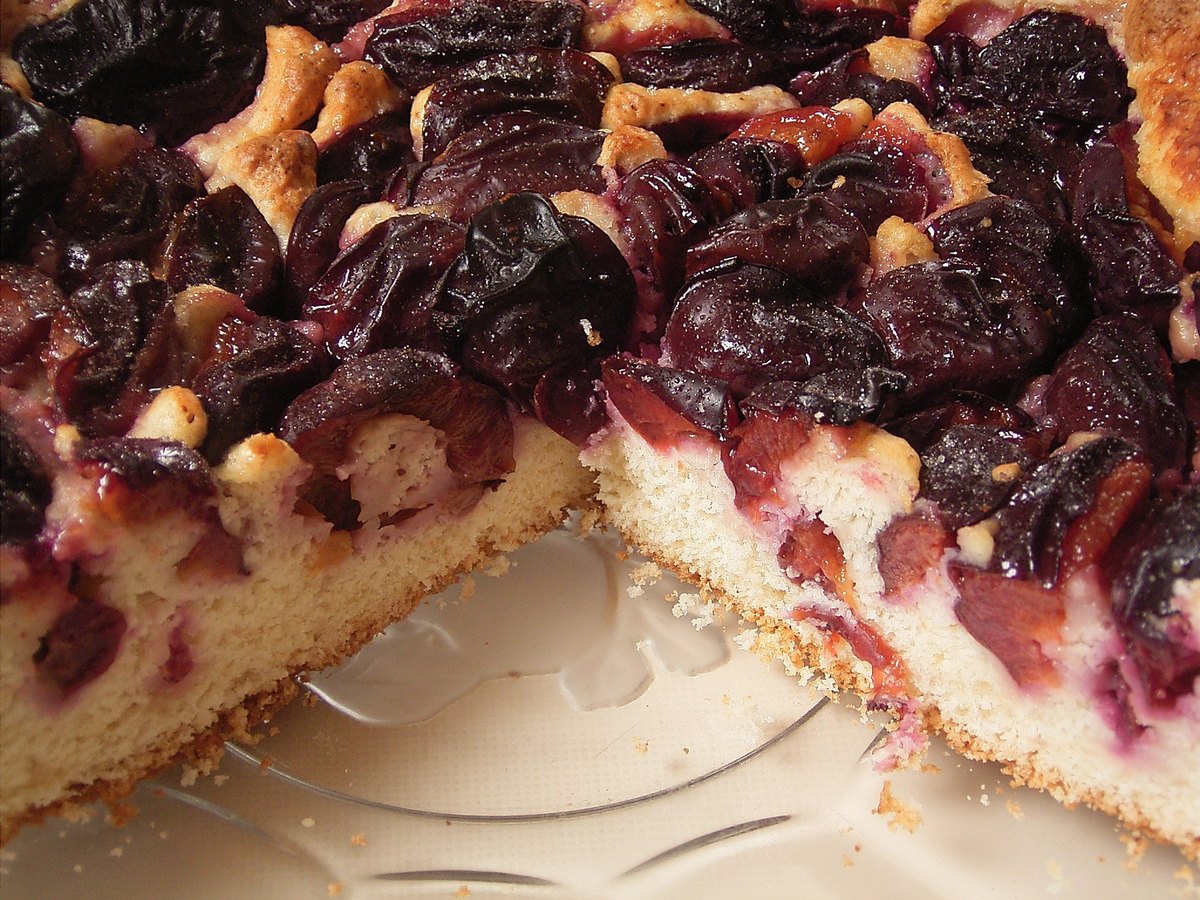 Pflaumenkuchen mit Streuseln vom Blech